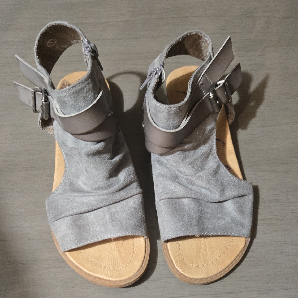 Elegant Gray Women's Sandals